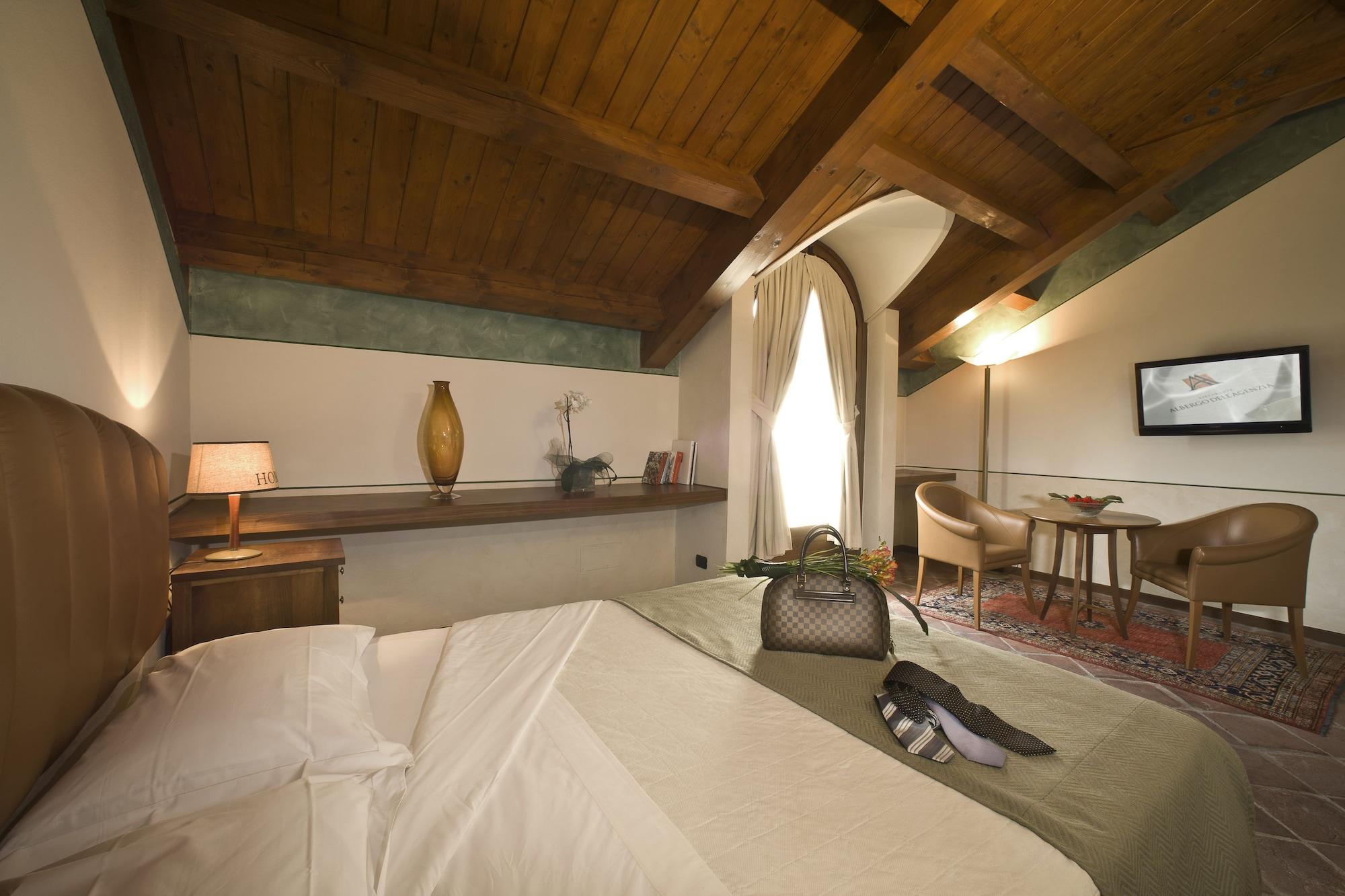 Albergo Dell'Agenzia Bra Zewnętrze zdjęcie