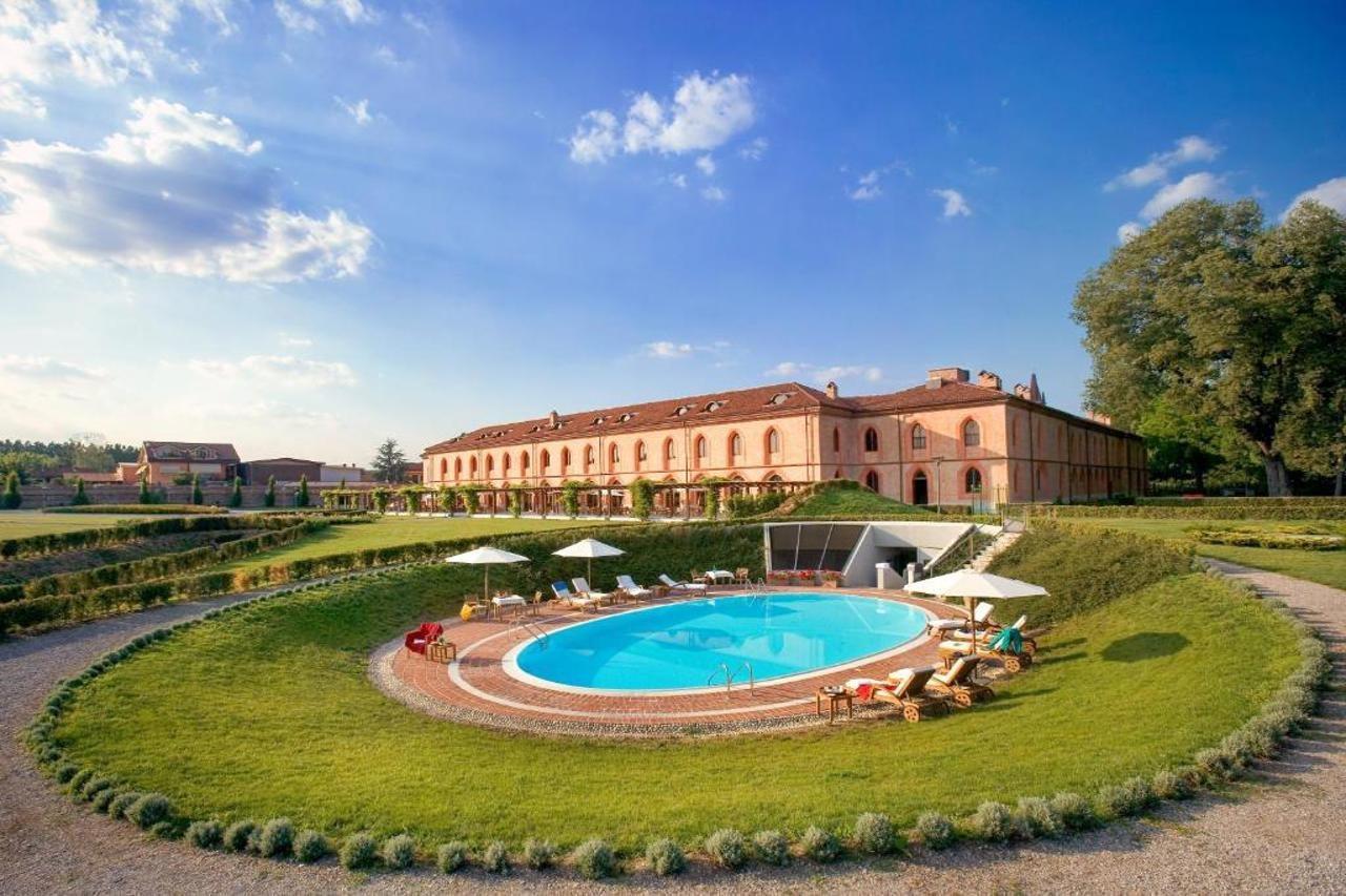 Albergo Dell'Agenzia Bra Zewnętrze zdjęcie