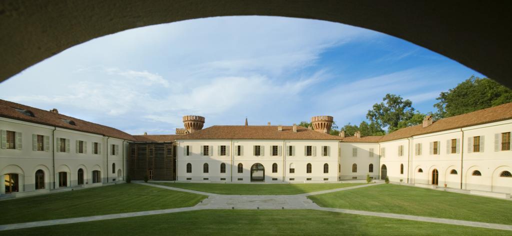 Albergo Dell'Agenzia Bra Zewnętrze zdjęcie