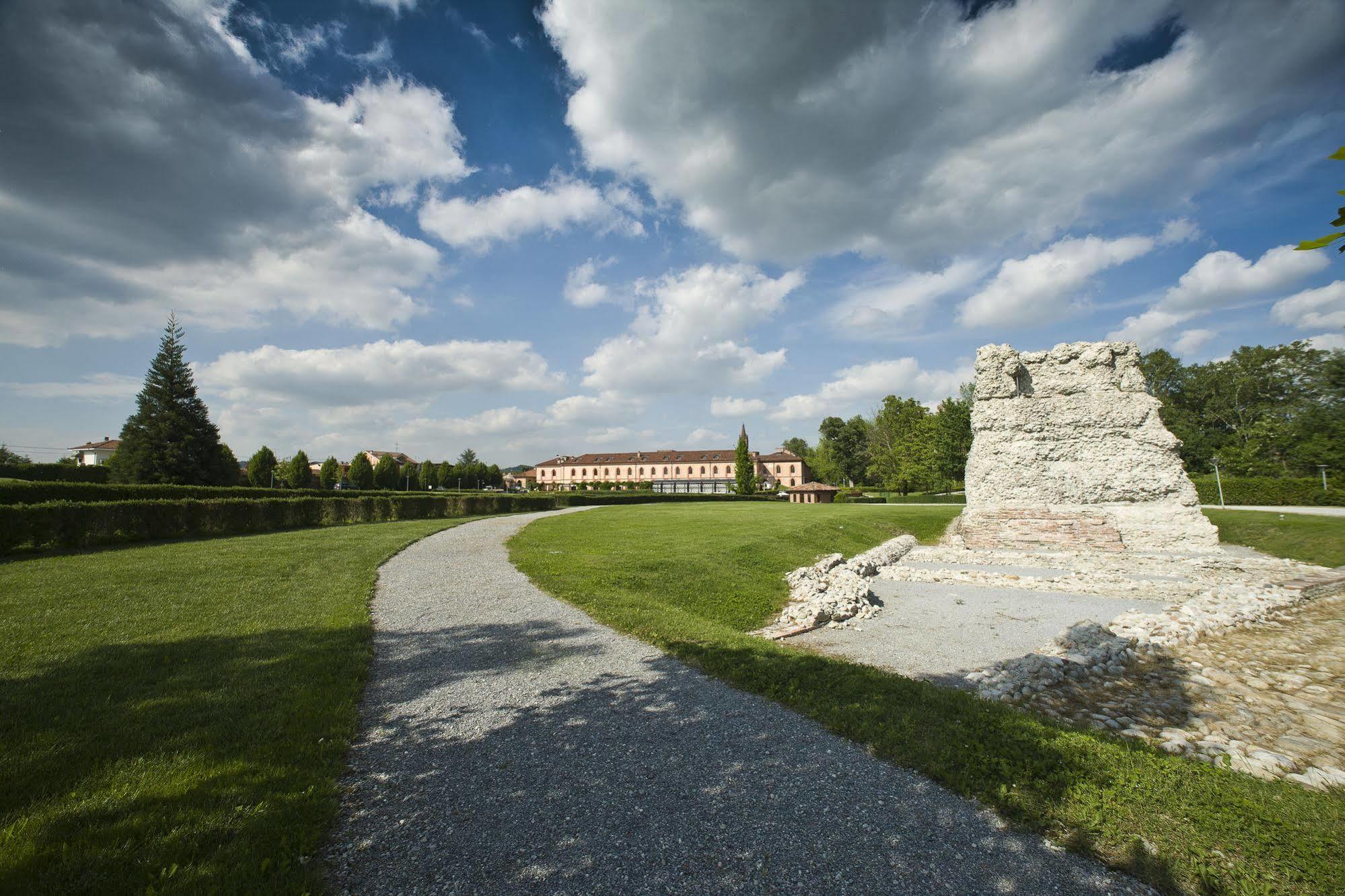 Albergo Dell'Agenzia Bra Zewnętrze zdjęcie