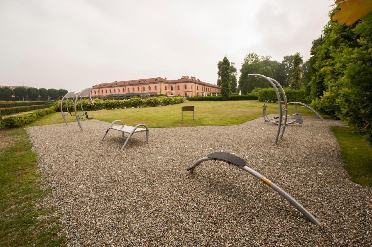 Albergo Dell'Agenzia Bra Zewnętrze zdjęcie